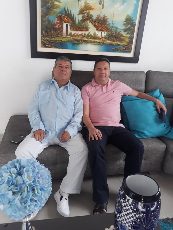 Tomás Murcia Rojas junto a su hijo el abogado Tomar Andrés Murcia Olaya.